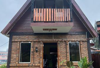 Ulina Villa Segitiga Berastagi has Balcony rooms