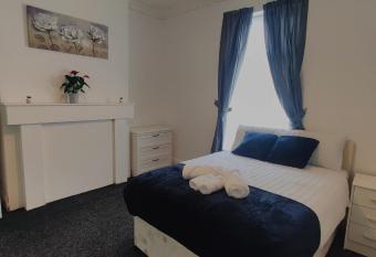 A&A Luxury Stay Noble Street allows 18 year olds to book a room