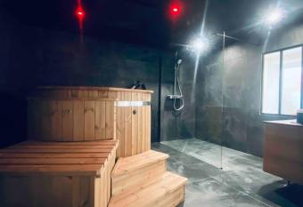 La Nordique LE 50 Suites and SPA has Balcony rooms