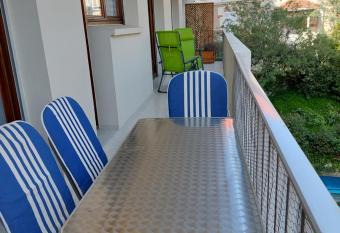 location saisonni  re appartement T3 ARCACHON centre ville has Balcony rooms