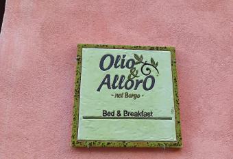 OlioeAlloro nel Borgo allows 18 year olds to book a room