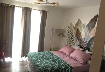 La Reina Suite Tuscania Towers has Balcony rooms