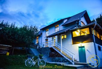 Golden Deevi has Balcony rooms