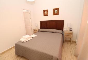 Villa Javieles has Balcony rooms