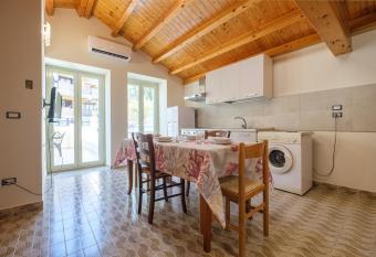 Monolocale in Villetta Pistorio has Balcony rooms