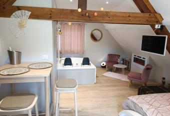 Suite La Marquise allows 18 year olds to book a room