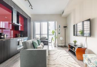 Luxury 1BR Condo - Stunning Views Of CN Tower has rooms with a private hot tub