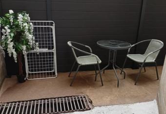 La Terrasse Zen DACHER - Superbe appartement 30 m2 tout   quip   avec terrasse c  ur Vichy proche gare Thermes Cures has Balcony rooms