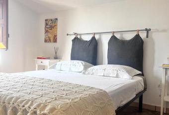 Casa Gabriella has Balcony rooms