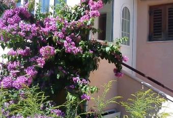 Small port apartment has Balcony rooms