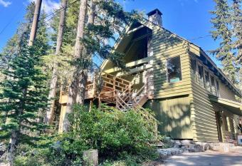 Super Walkable 4BD/3BA Mt Hood Forest - Sleeps 14 has Balcony rooms
