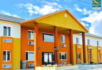 Quality Inn Price Gateway to Moab National Parks allows 18 year olds to book a room