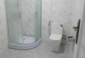 Bereket guest house allows 18 year olds to book a room