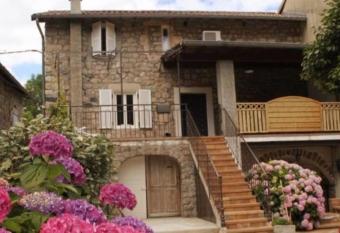 G  te le Cam  lia has Balcony rooms