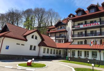 Cristal Sinaia has Balcony rooms