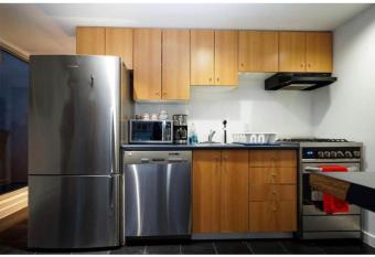 DOWNTOWN VANCOUVER LOFT has Balcony rooms