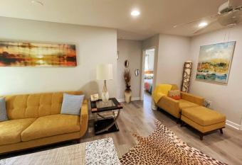 Beautiful guest suite/apartment for rent allows 18 year olds to book a room