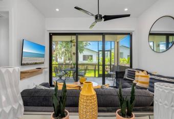 Beauvilla allows 18 year olds to book a room