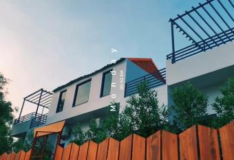 Agyatvaas has Smoking/Balcony rooms