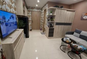 C  n h    cao c   p Vinhomes grand park Qu   n 9 has Balcony rooms