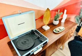 The Desert Monroe-Hot tub-FirePit-Games-by Joshua tree National Park allows 18 year olds to book a room