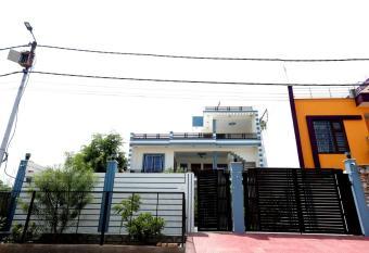 NapStay 2.0 has Smoking/Balcony rooms