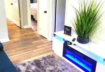 Cozy Apartment Stay (DS) allows 18 year olds to book a room