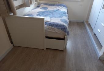 Haifa German Colony Home has Balcony rooms