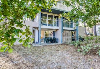 Villa Au Calme Dans Les Pins has Balcony rooms