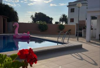 Edificio Guadalupe has Balcony rooms