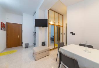 Incantevole appartamento Sesto SG centro - Minzoni allows 18 year olds to book a room