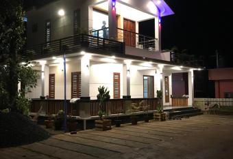 Greenfield Homestay has Balcony rooms