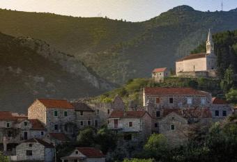 Heritage Apartment Fox in Pitve Hvar has Balcony rooms