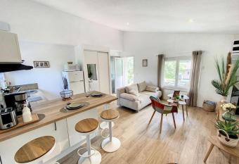 Les p  nates du pastel - Jardin & Terrasse has Balcony rooms