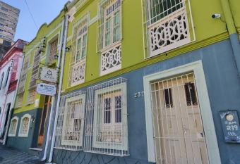 Hostel Manaus ll allows 18 year olds to book a room