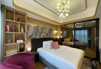 Lovely Studio Apartment at Amarta Apartment by Kinasih Suites has Balcony rooms