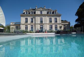 Domaine de La Gressi  re has Balcony rooms