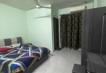 Elvina Guesthouse @ Laguna Condo Resort PD has Balcony rooms