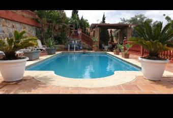 Villa costa del Sol Alhaur  n de la torre has Balcony rooms