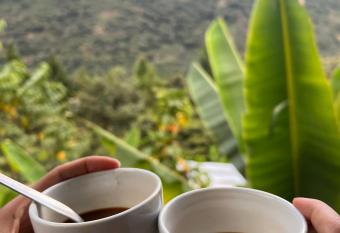 Refugio de Mery Lucmabamba has Balcony rooms