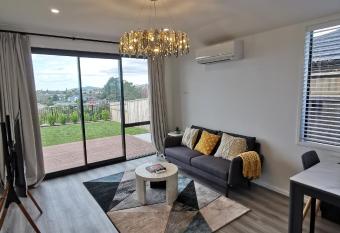 Paradise Retreat has Balcony rooms