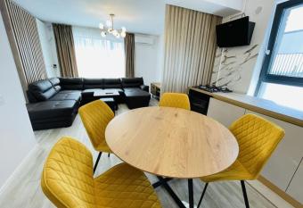 Penthouse Coloana Infinitului has Balcony rooms