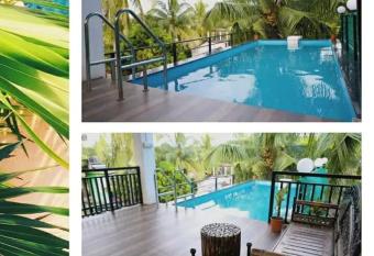 Bella Vista has Smoking/Balcony rooms