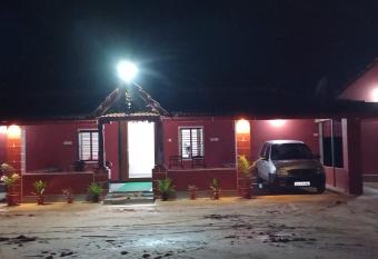 EVERGREEN HOMESTAY has Smoking rooms