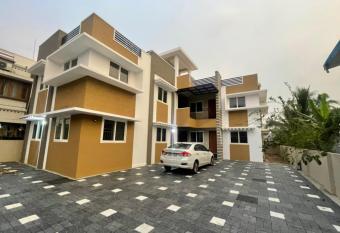 PUTHENKOT HOMES has Balcony rooms