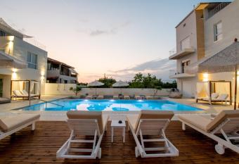 Ennea Suites-Null suite has Balcony rooms