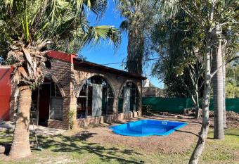 La casa del Rio en Sauce Viejo - Santa Fe- allows 18 year olds to book a room