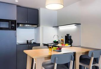 Aparthotel Adagio access M  nchen City Olympiapark allows 18 year olds to book a room