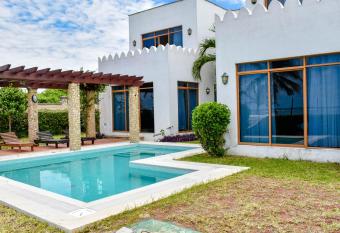 4 Br BEACH VILLA - SULTAN PALACE BEACH RESORT has Balcony rooms