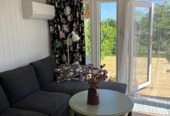 Dejligt Tinyhouse i Gilleleje has Balcony rooms